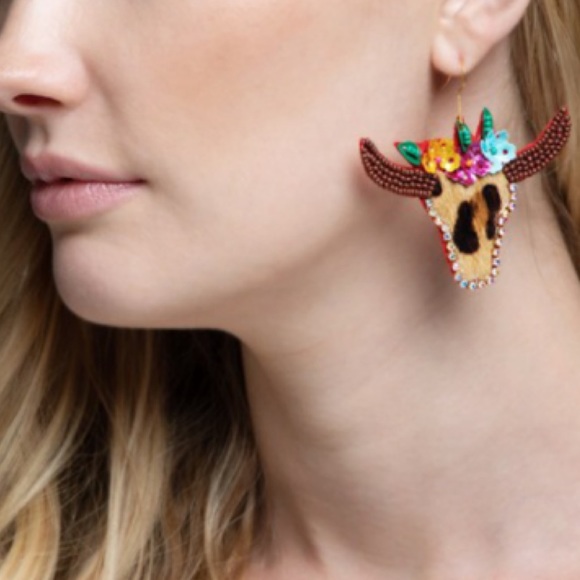 Leopard Print Longhorn Earrings With Seed Bead Floral Detail - Picture 4 of 6